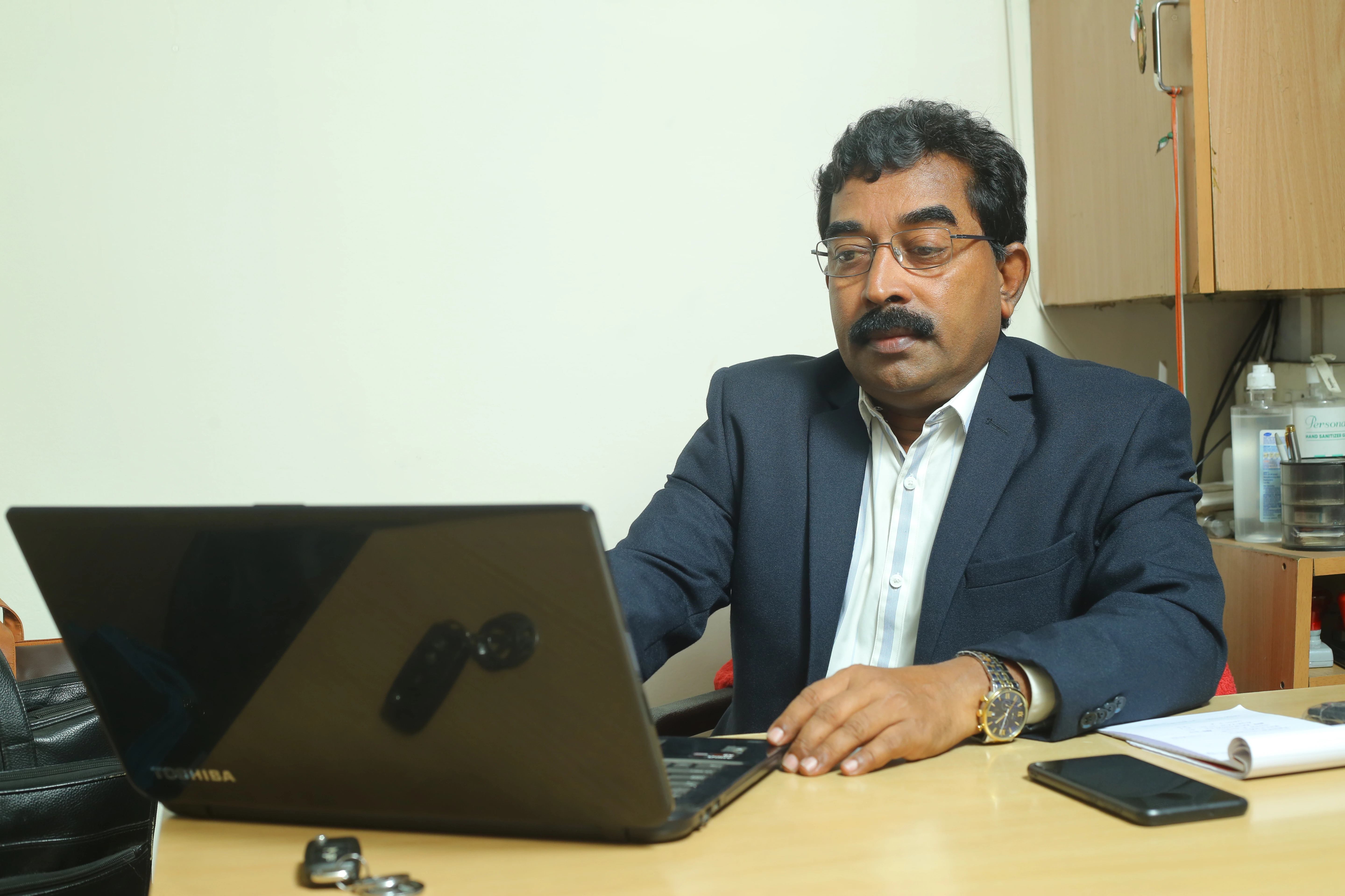 Roy K Paul
